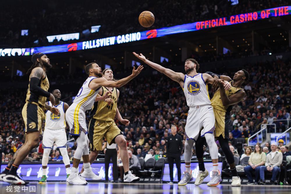 由于队员在 由于队员在