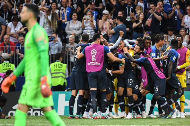 中率稳居联 中率稳居联